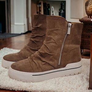 J/Slides Nila Platform Sneaker - Size 8.5